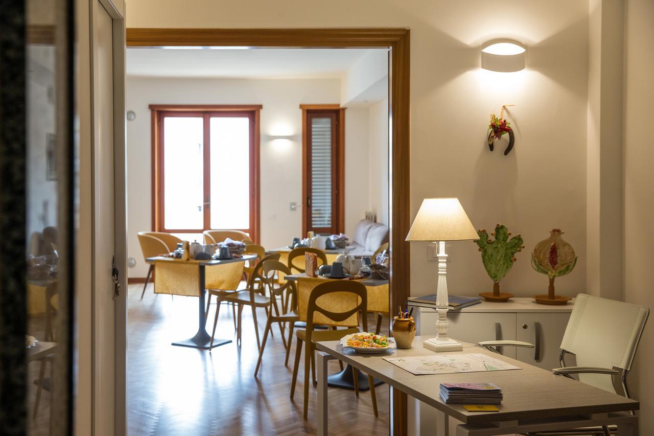Novantanove B&B Lecce Ngoại thất bức ảnh